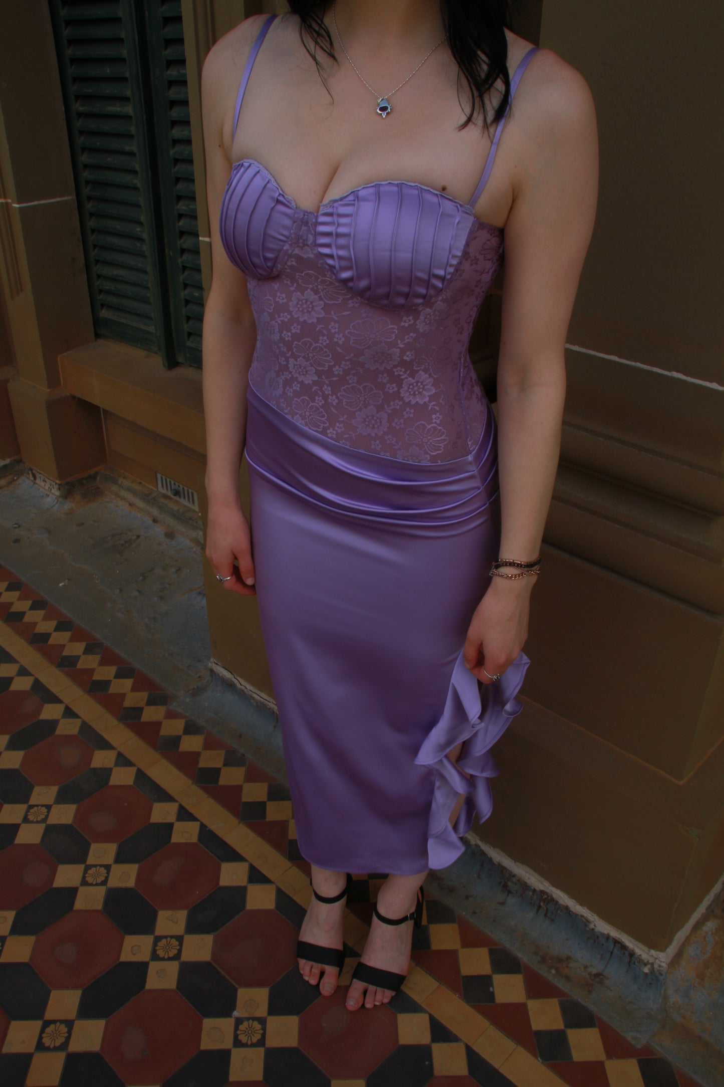 Lilac Élevé - Blush Satin Midi Dress