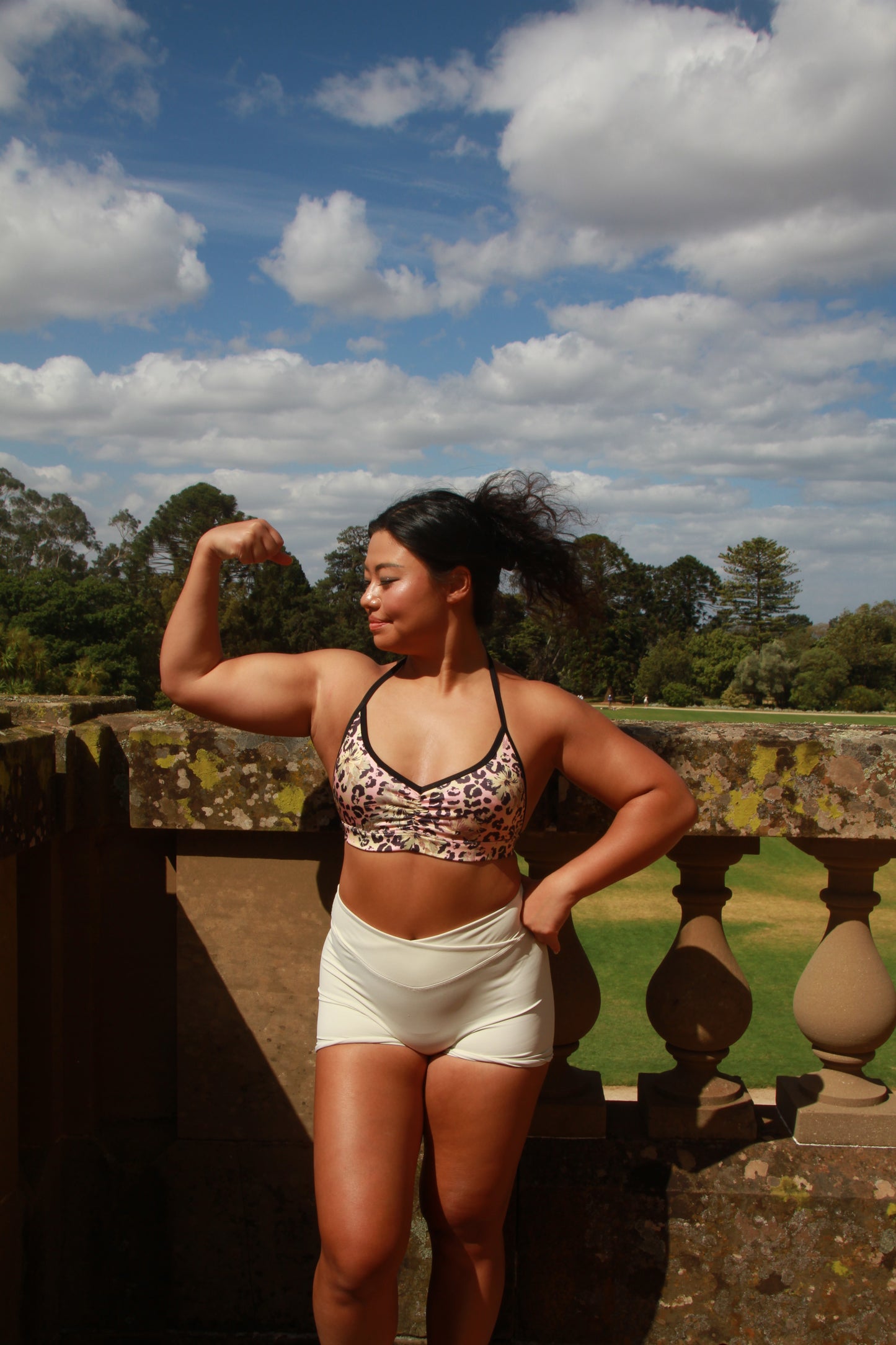 Untamed Line - High Support Sports Bra